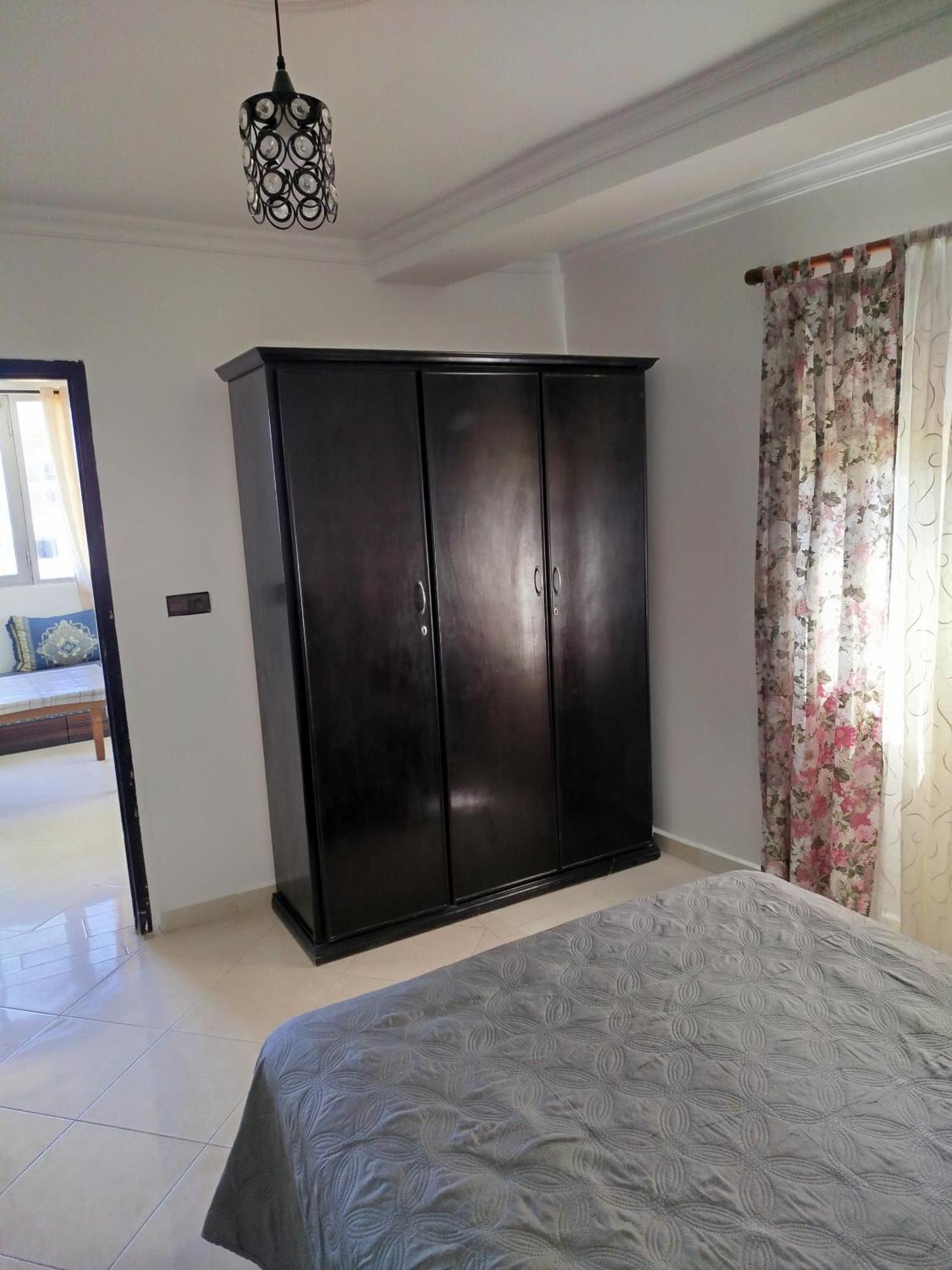 Apartment Corniche Ksar Sgher Ksar Sghir Eksteriør billede